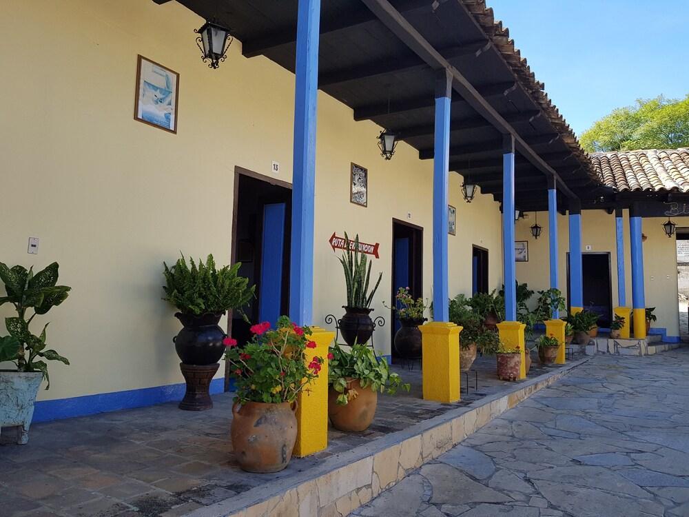 Hotel Lirice Colonial Comitan de Dominguez Eksteriør billede